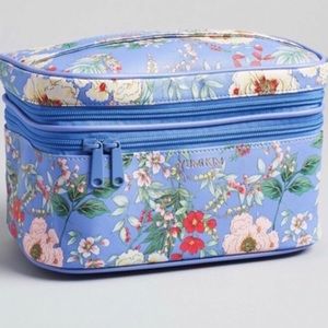 NWOT Floral Yumi Kim Jetsetter Makeup Train Case